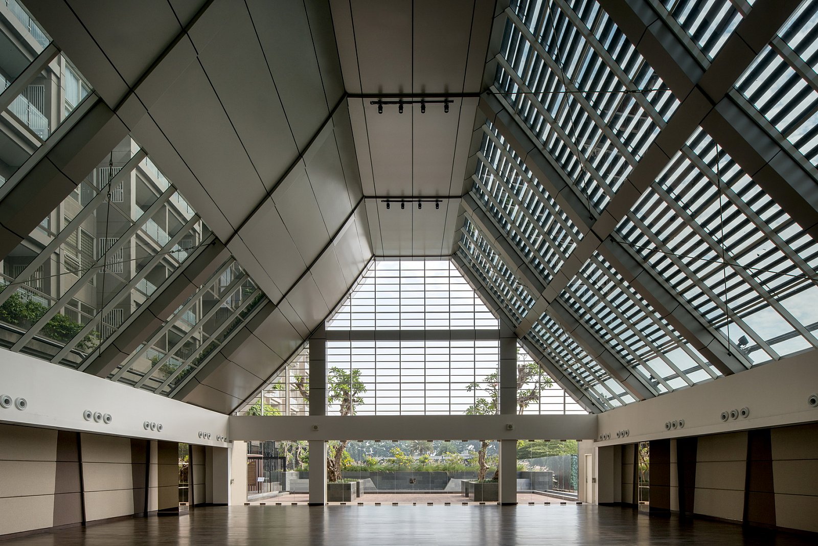 Lumino Landmark Residence 05
